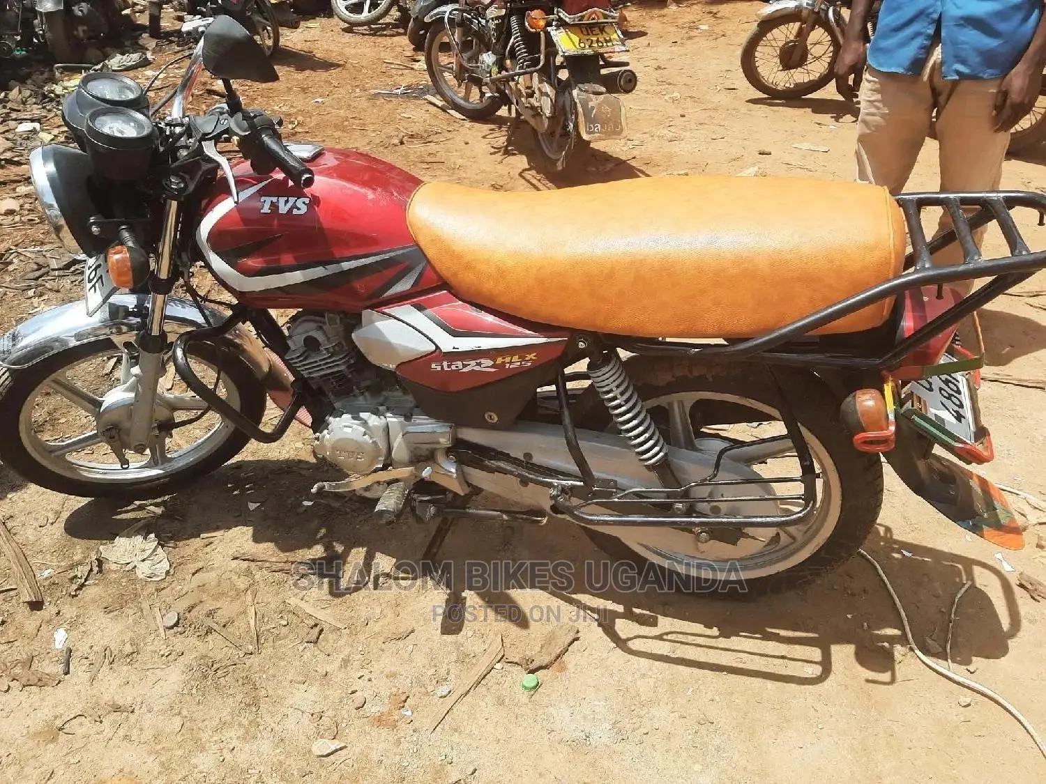 TVS HLX 125 2020 Red