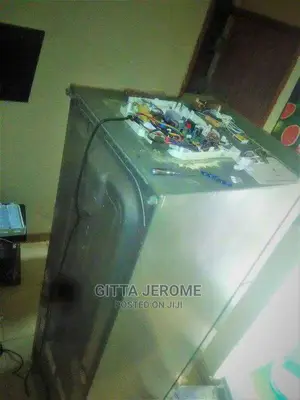 Chill Freezers and Fridge Repairs / Mechanic