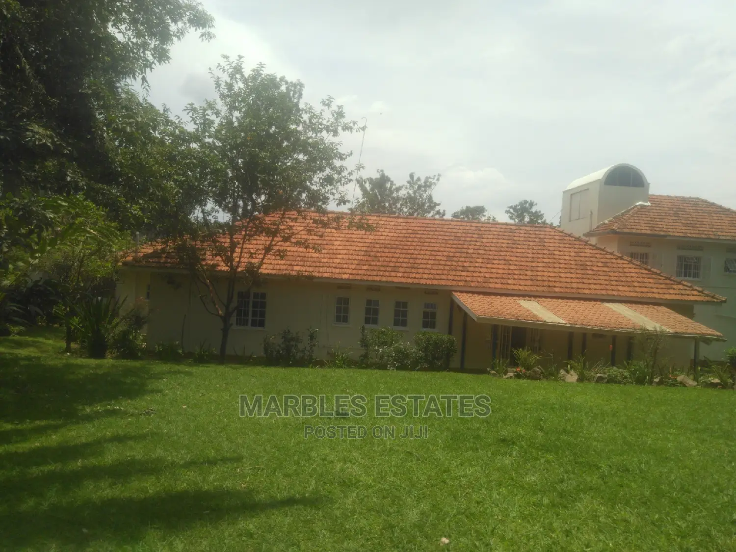 4bdrm Bungalow in Kololo, Central Division for Rent