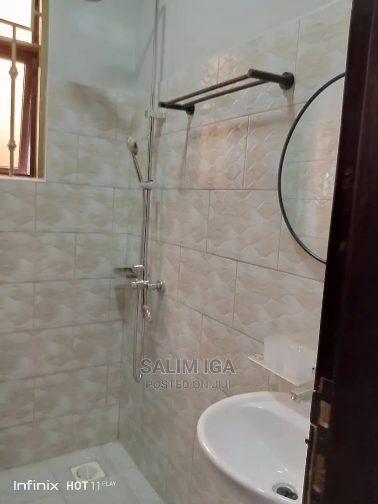 3bdrm Bungalow in Kololo Property, Central Division for Rent