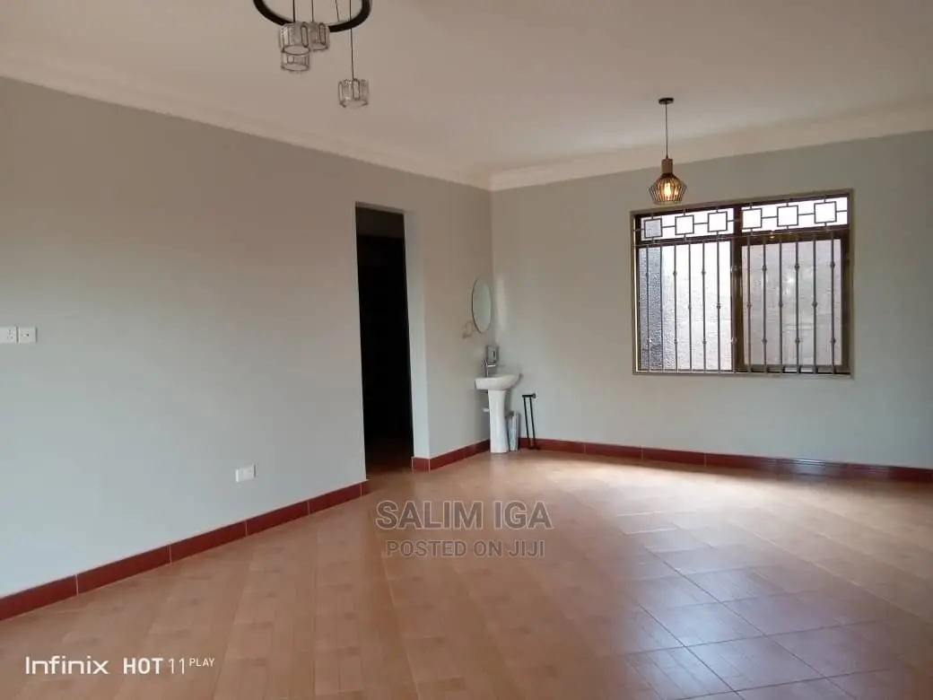 3bdrm Bungalow in Kololo Property, Central Division for Rent
