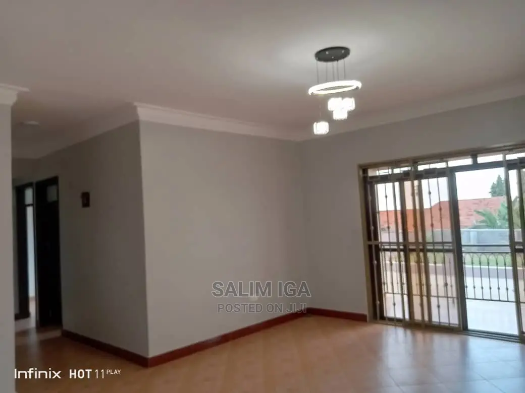 3bdrm Bungalow in Kololo Property, Central Division for Rent