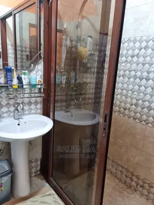 4bdrm Bungalow in Kololo Property, Central Division for rent