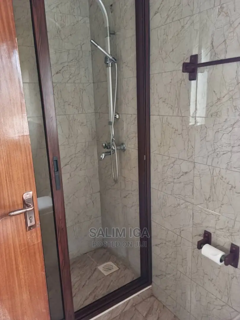 4bdrm Bungalow in Kololo Property, Central Division for rent