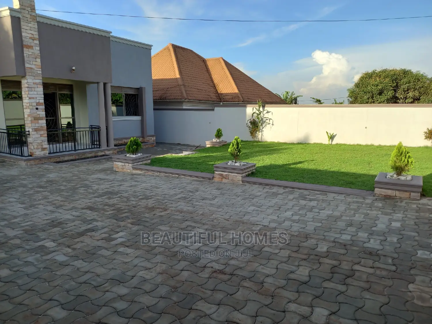 Furnished 4bdrm Bungalow in Kira, Central Division for Sale