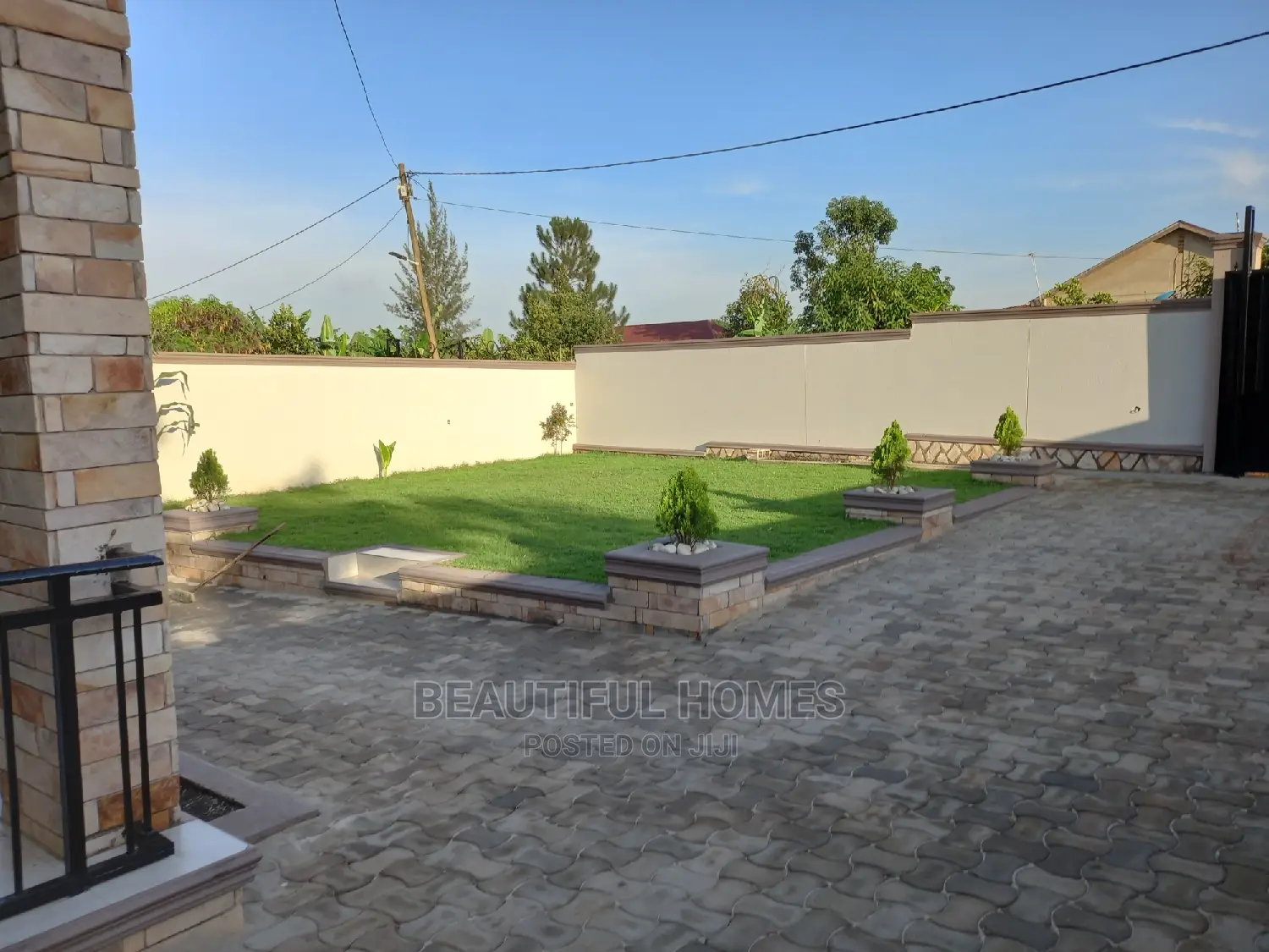 Furnished 4bdrm Bungalow in Kira, Central Division for Sale