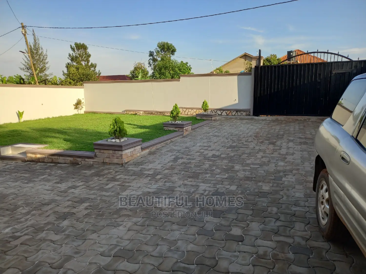 Furnished 4bdrm Bungalow in Kira, Central Division for Sale