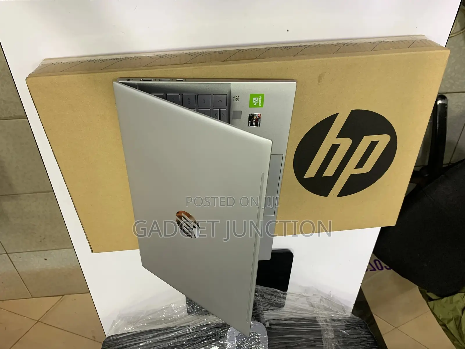 New Laptop HP Pavilion 14 4GB AMD Ryzen 5 SSD 256GB