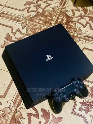 Photo - Layisi Ps4 Console Pro
