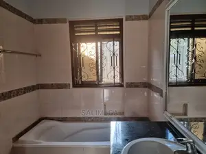 4bdrm Bungalow in Kololo Property, Central Division for Rent