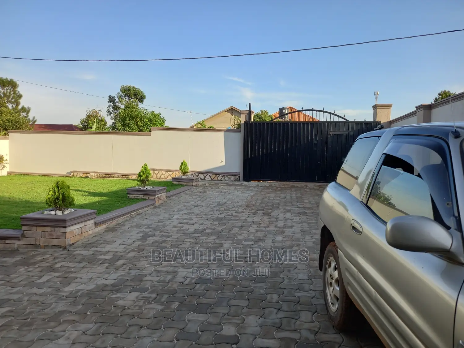Furnished 4bdrm House in Kira, Central Division for Sale