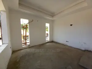 Furnished 5bdrm House in Kisaasi, Central Division for Sale
