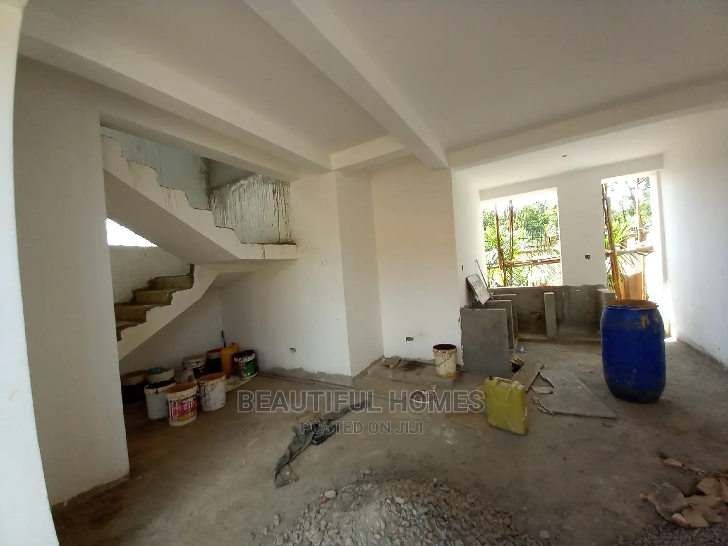 Furnished 5bdrm House in Kisaasi, Central Division for Sale