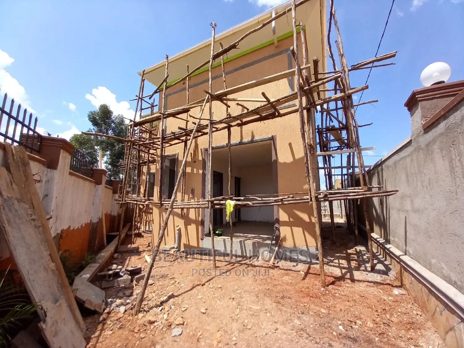 Furnished 5bdrm Mansion in Kisaasi, Central Division for Sale