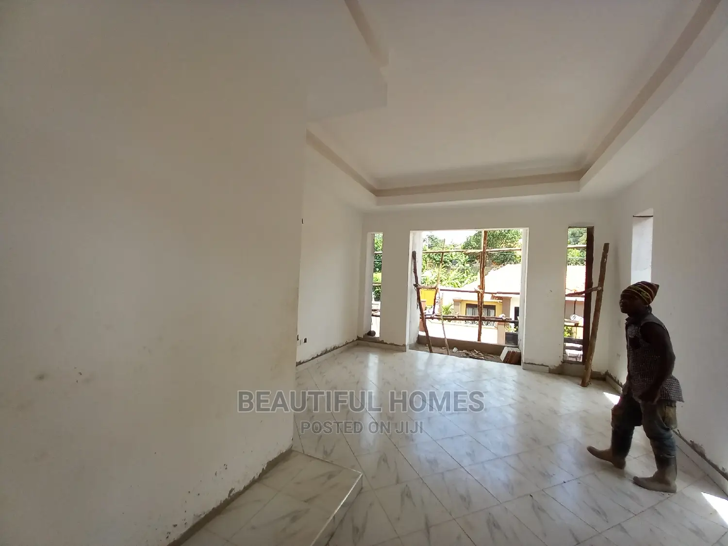 Furnished 5bdrm Duplex in Kisaasi, Central Division for Sale
