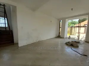 Furnished 5bdrm Duplex in Kisaasi, Central Division for Sale