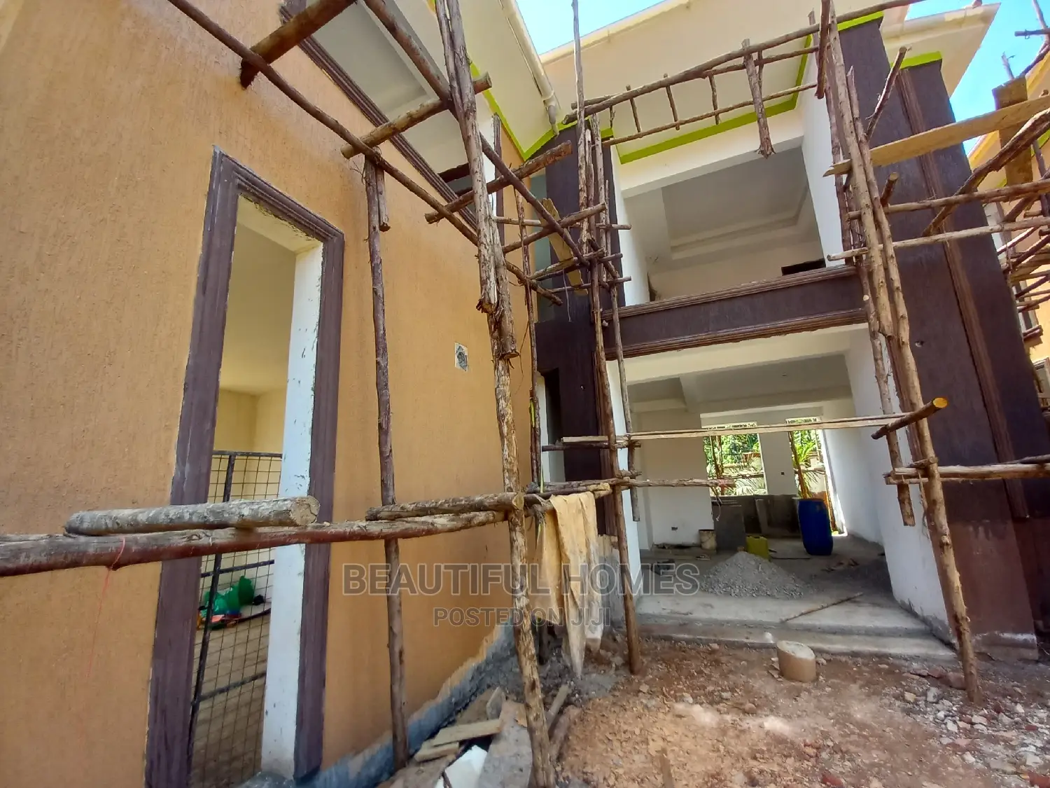Furnished 5bdrm Duplex in Kisaasi, Central Division for Sale