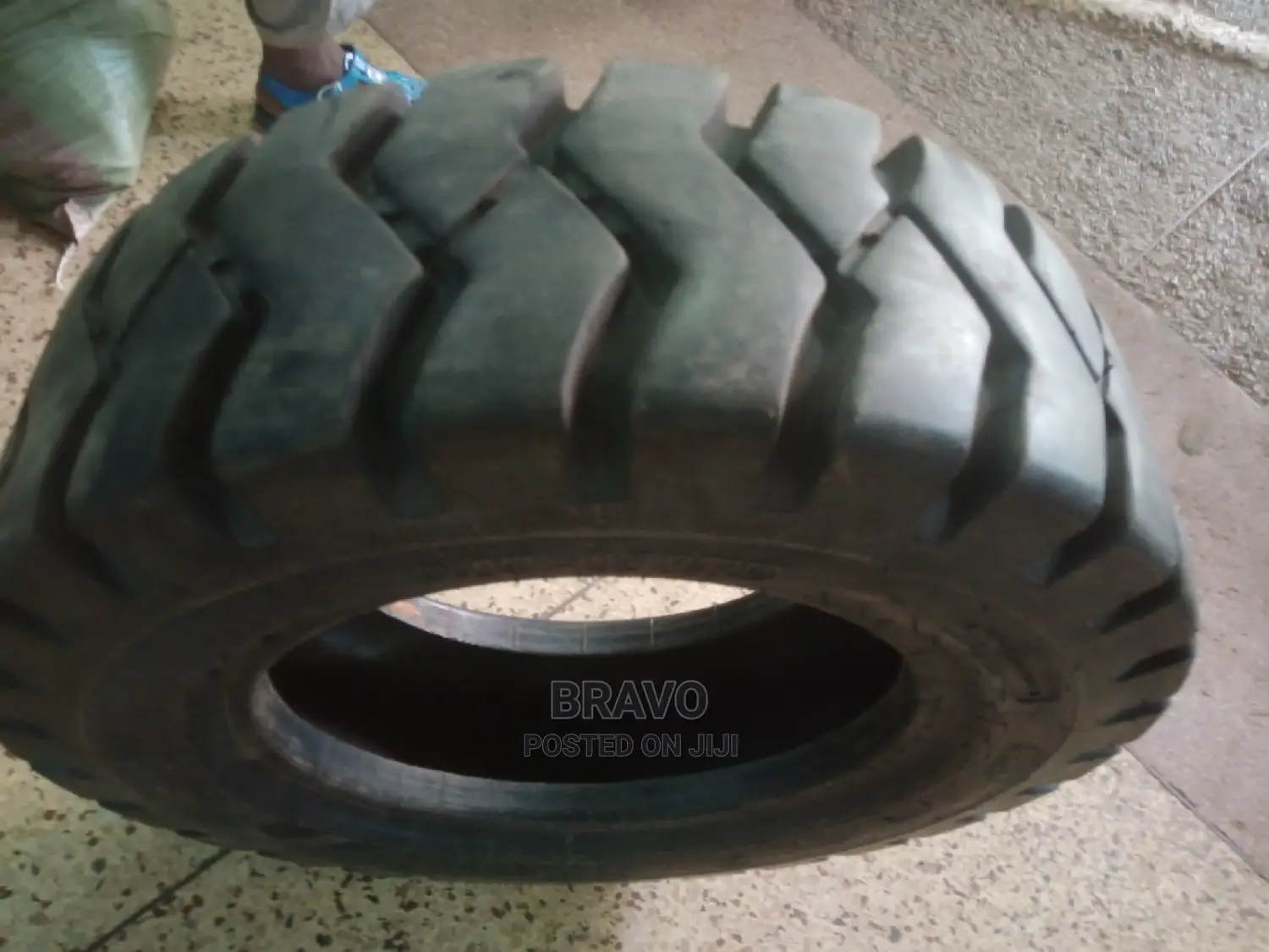 8.15-15 IND Forklift Tyre