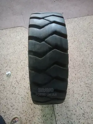 8.15-15 IND Forklift Tyre