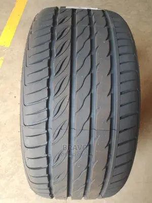 255/40r19 Tyre