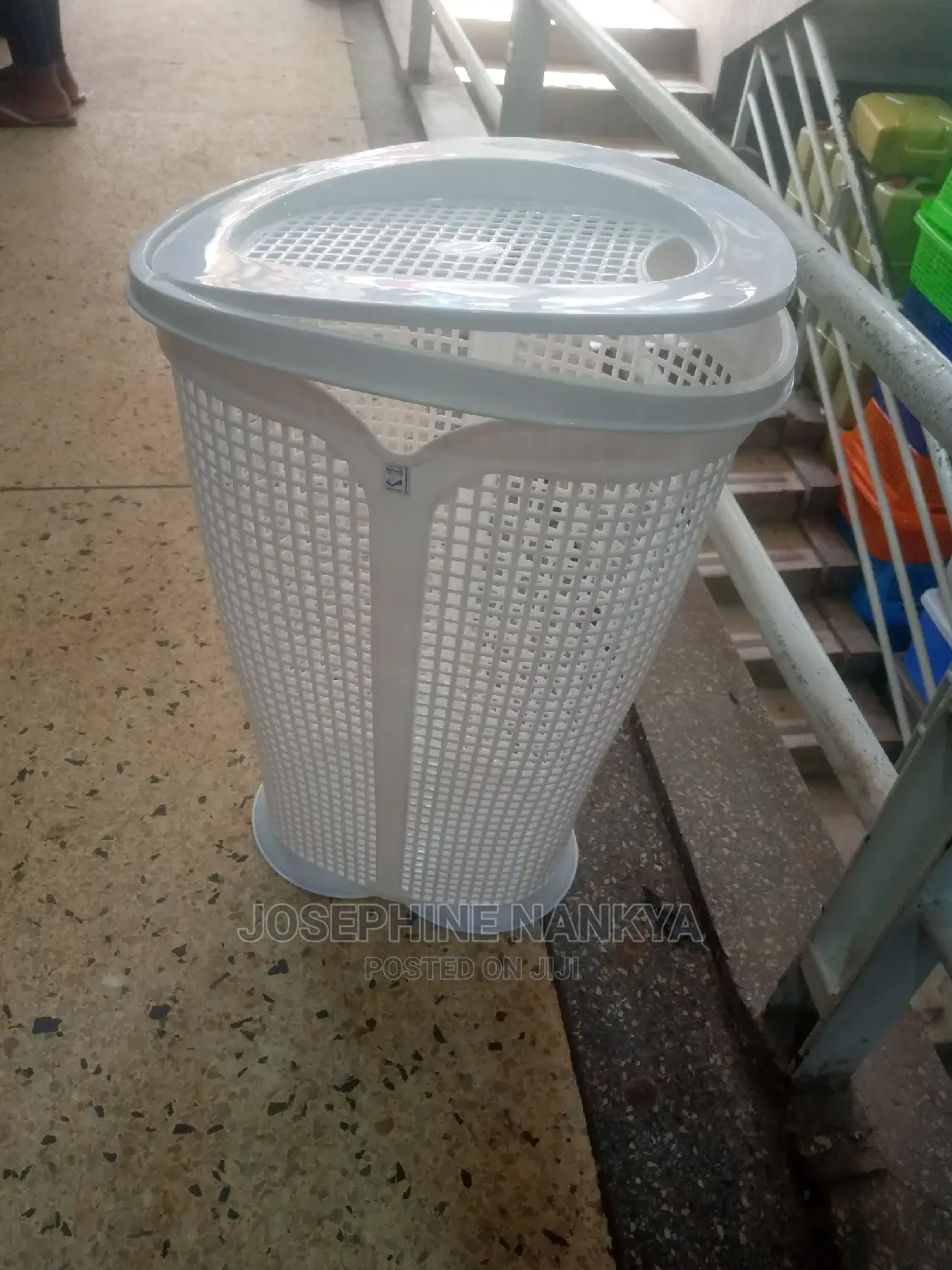 Plastic Waste Paper Basket With Cover