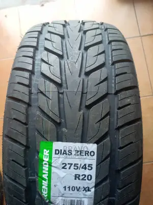 Tyre 275/45r20