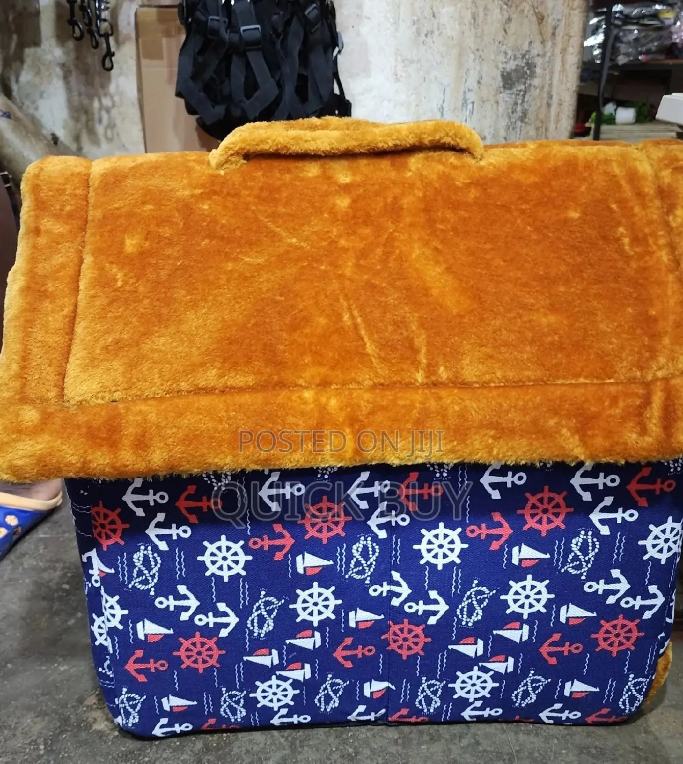 Velvet Cattery/Foldable Indoor Cat House
