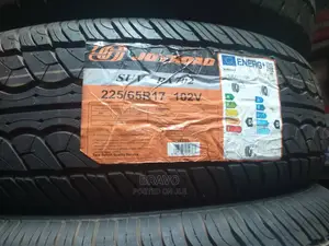 225/65r17 Adventure Tyre