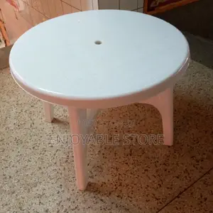 Plastic Table(Round)