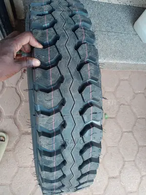 7.50-16 Onyx