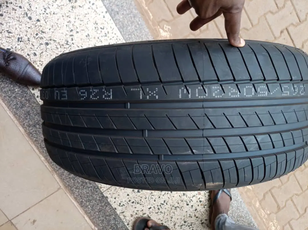 255/50 R19 Kapsen