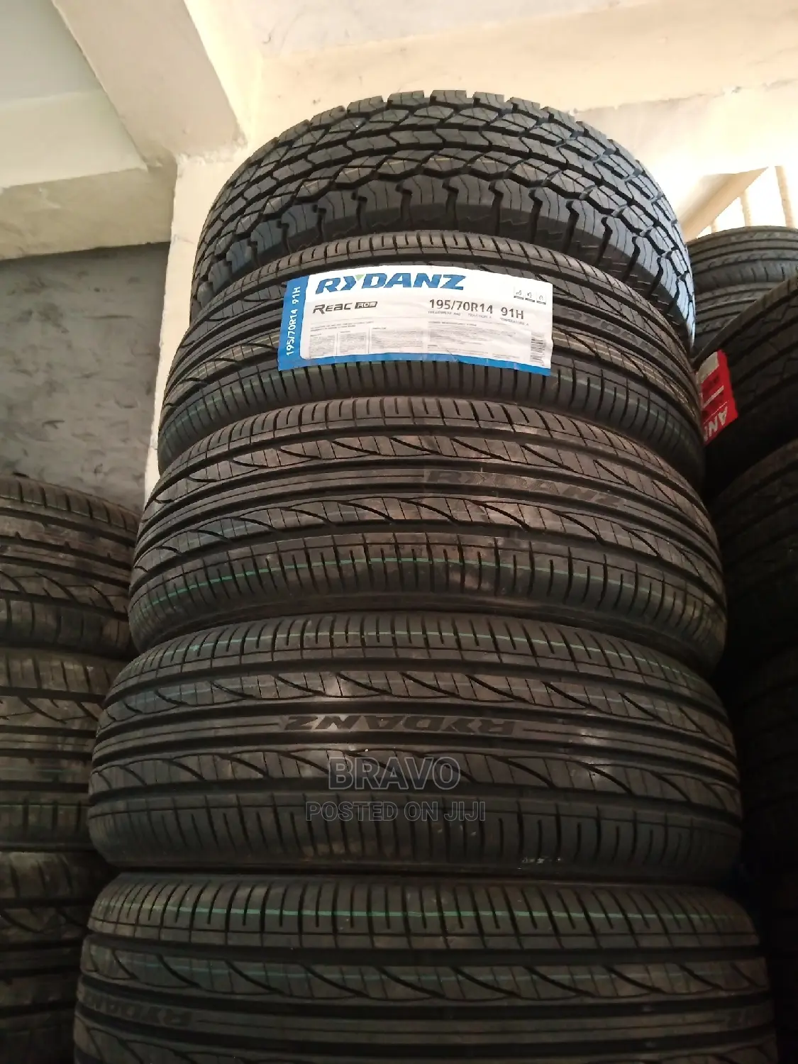 245/70r16 Raydenz