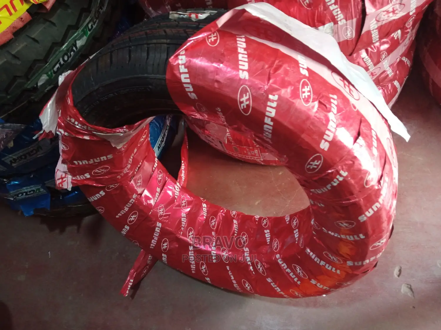 215/60r17 Sunfull