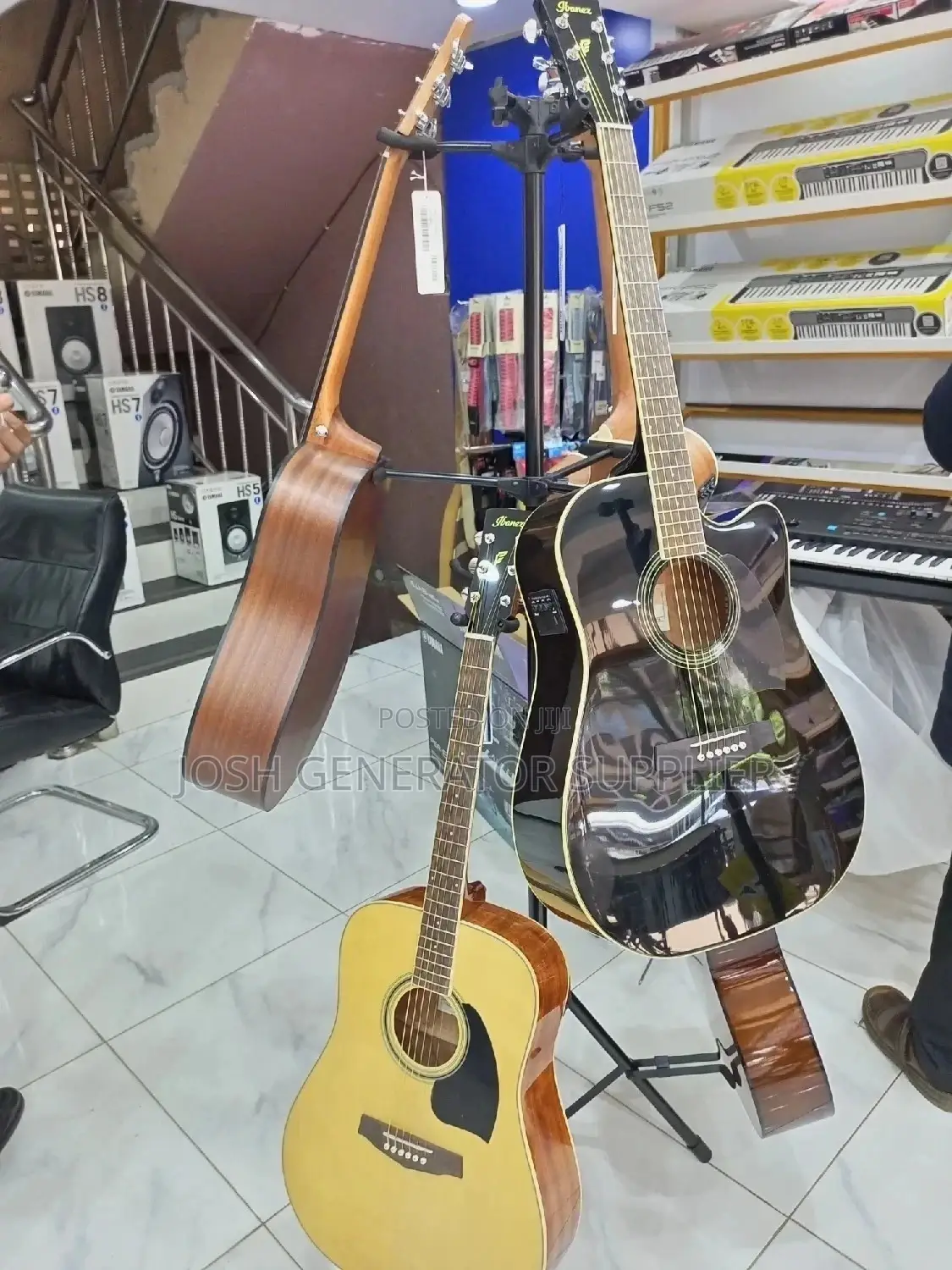Yamaha Acoustic Guitar