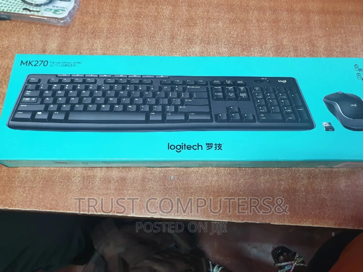 Logitech MK270 Logitech Wireless Keyboard and Mouse (Combo)