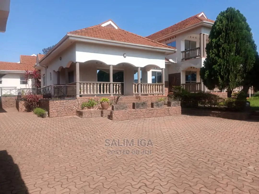 6bdrm Duplex in Kololo Property, Central Division for Rent