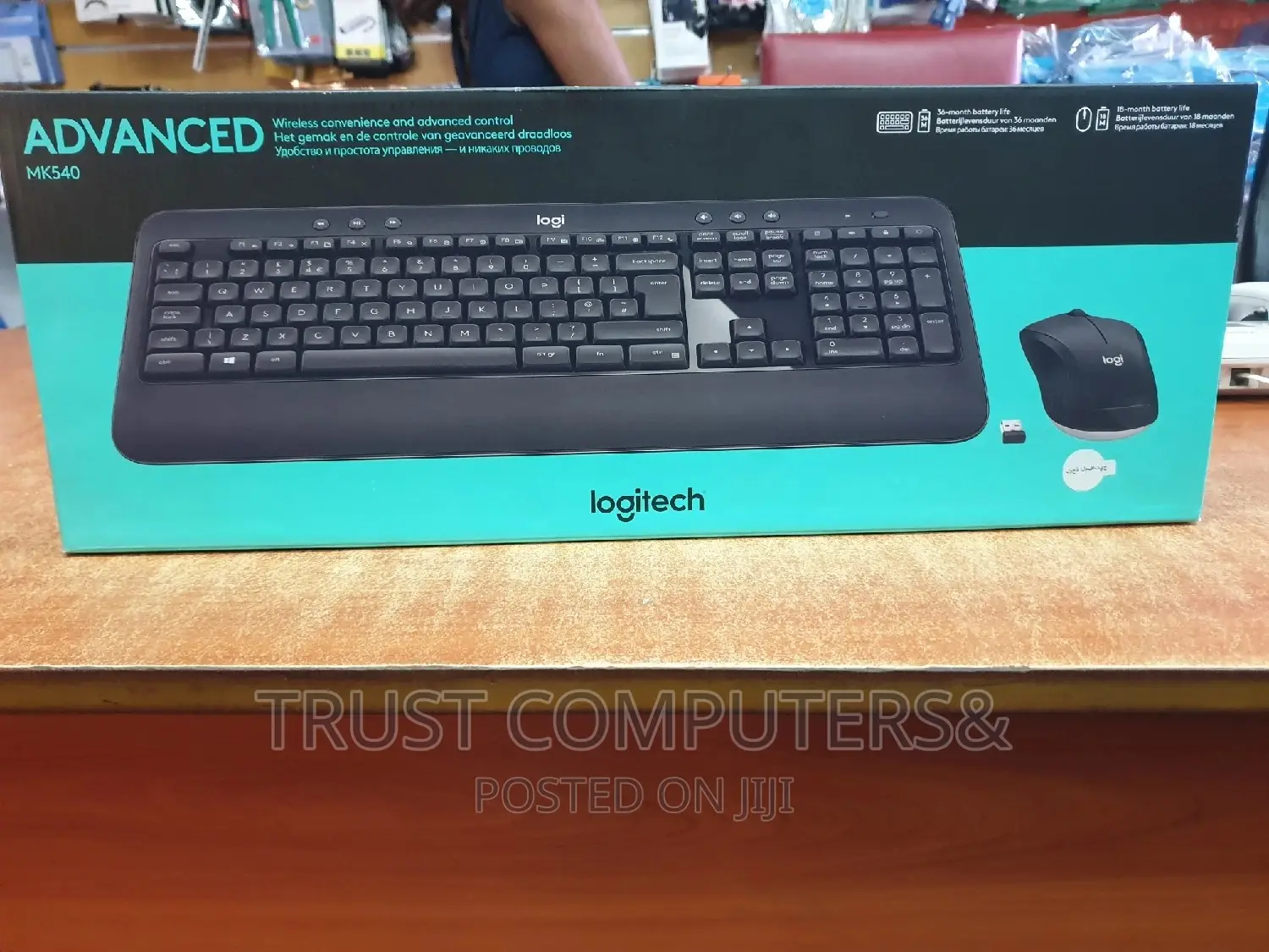 Logitech MK540 Wireless Keyboard and Mouse Combo