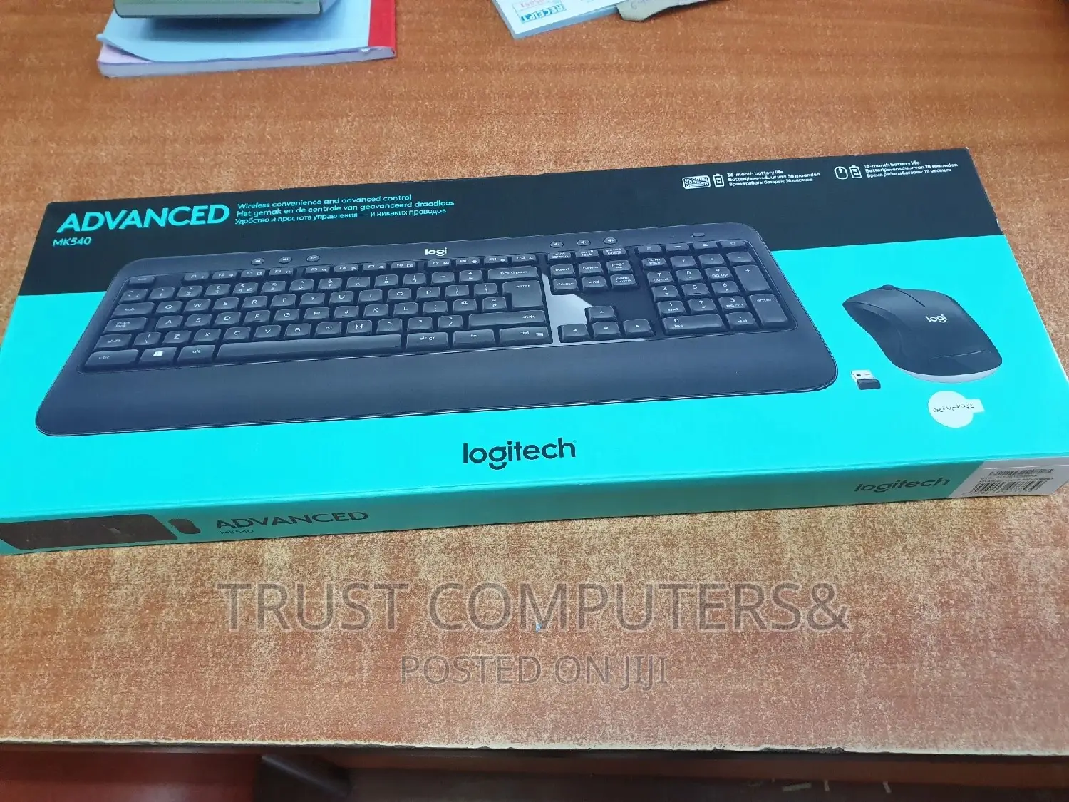Logitech MK540 Wireless Keyboard and Mouse Combo