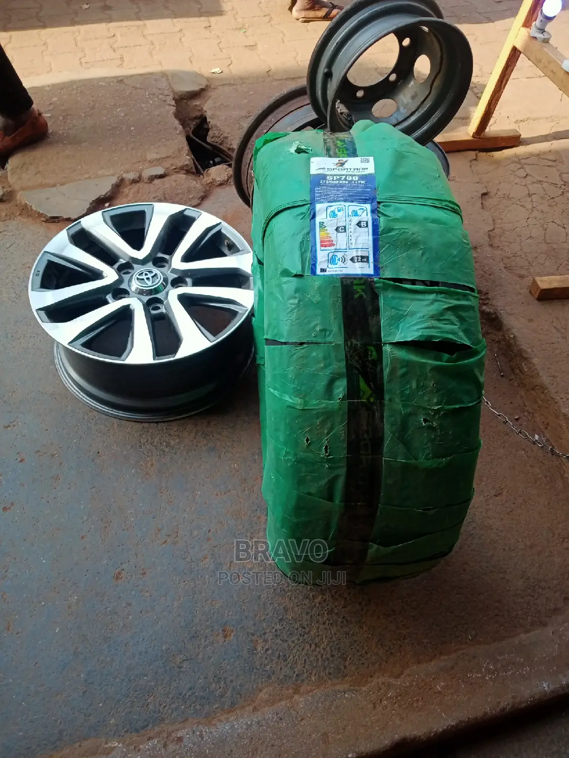 275/55r20 Sport Truck