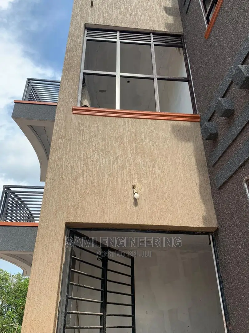 Aluminum Fixing at Site