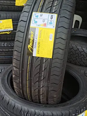 245/40r19 Adent