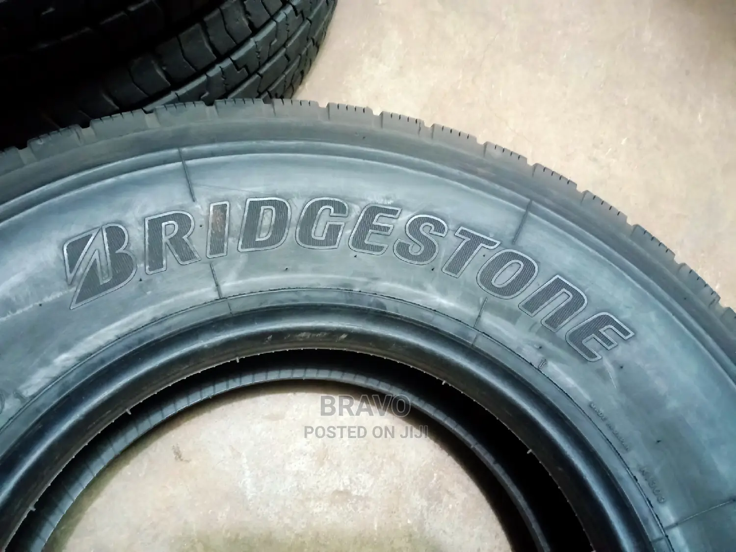 225/90r17.5 Bridgestone Japan