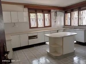 4bdrm Duplex in Kololo Property, Central Division for Rent