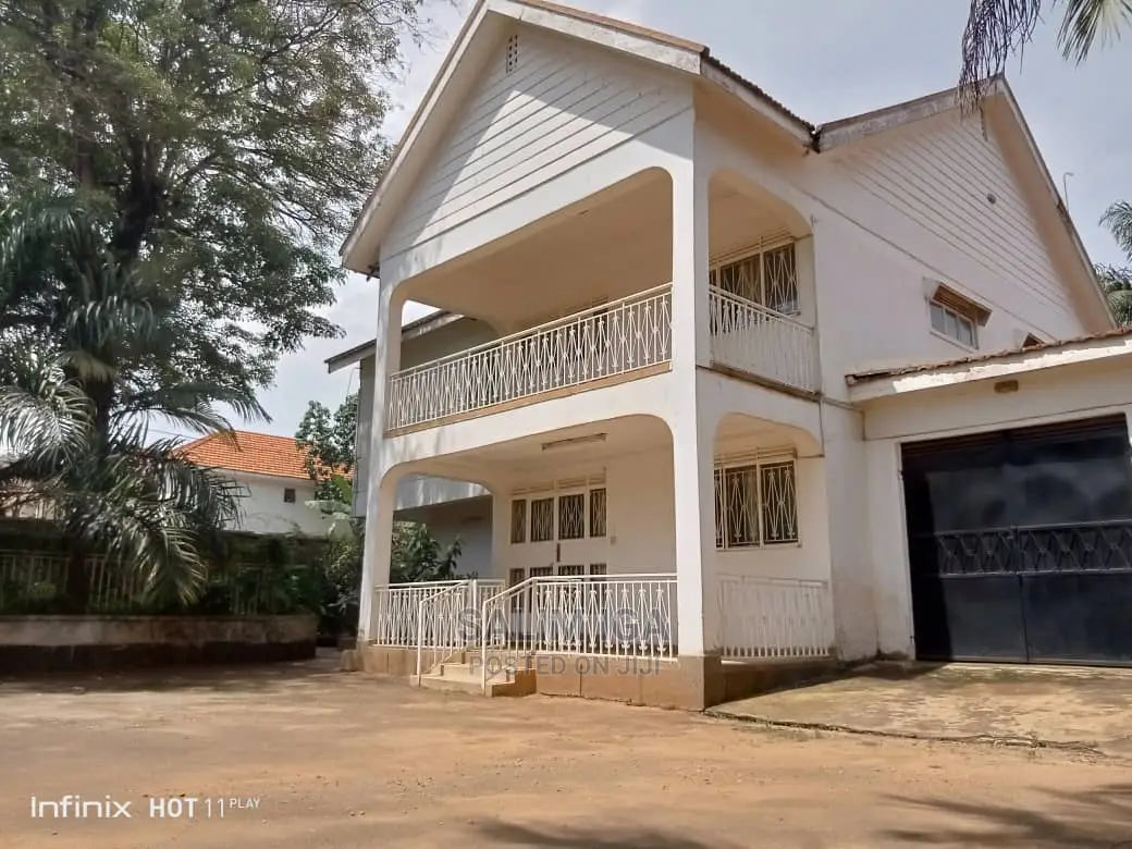 4bdrm Duplex in Kololo Property, Central Division for Rent
