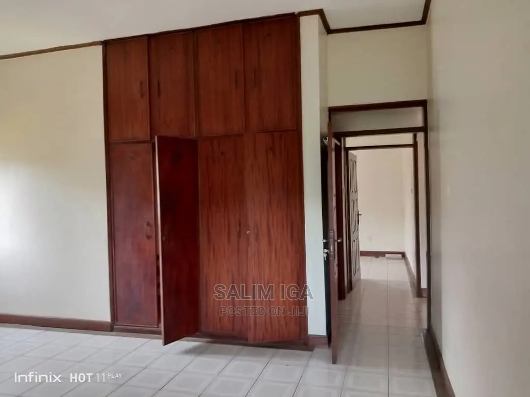4bdrm Duplex in Kololo Property, Central Division for Rent