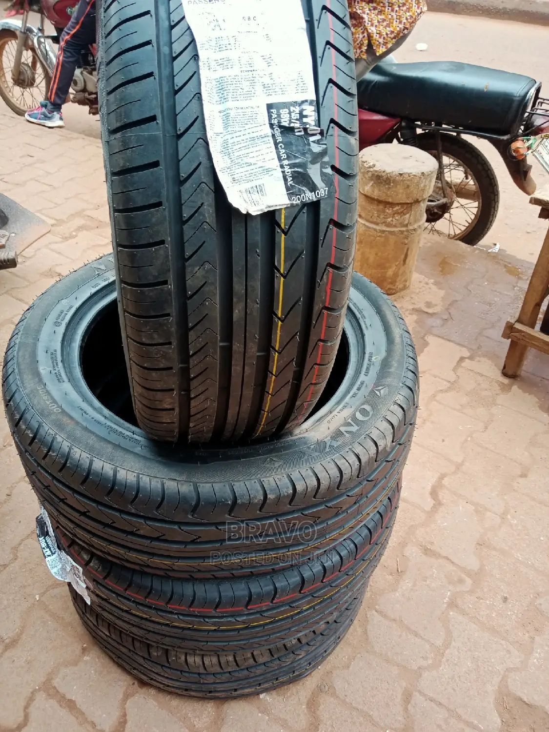 215/55r17 Onyx