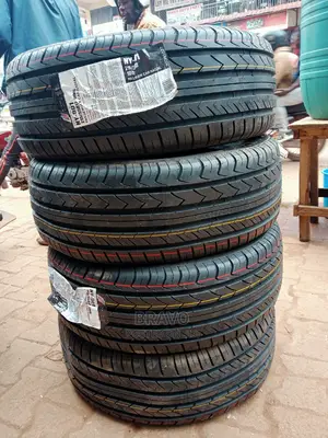 215/55r17 Onyx