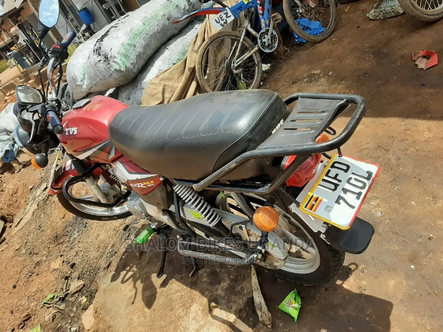 TVS HLX 125 2022 Red