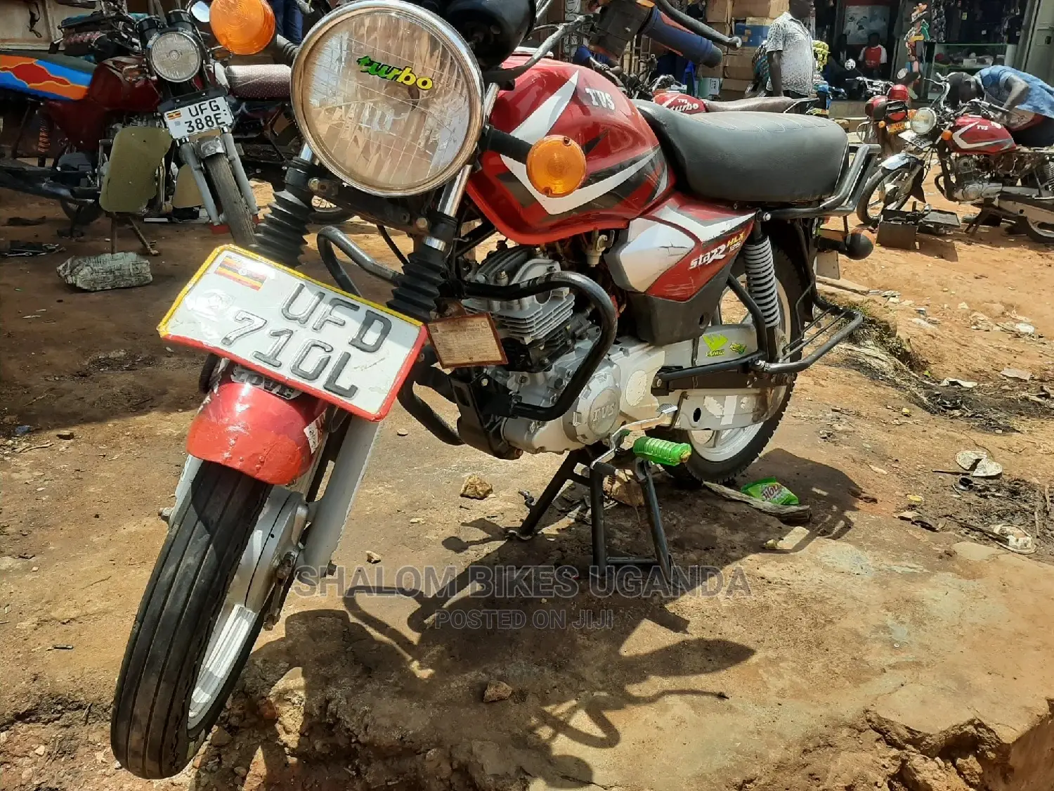 TVS HLX 125 2022 Red