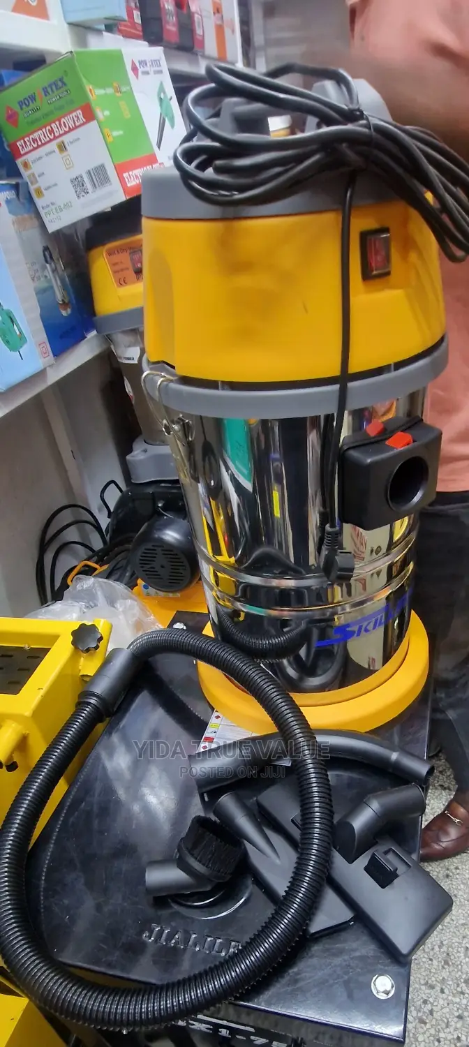 30 Litre Vaccum Cleaner Dry and Wet